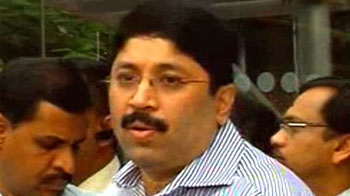 अब मारन पर उठे सवाल अब मारन पर उठे सवाल