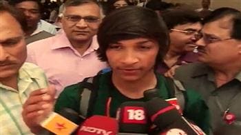 Video : Arjun returns home