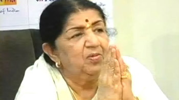 सितारों ने दी दिवाली की शुभकामनाएं सितारों ने दी दिवाली की शुभकामनाएं