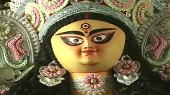 Videos : दुर्गा पूजा की तैयारी