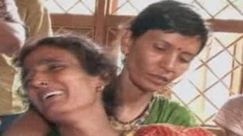 Deadline set by Naxals for releasing abducted cops ends