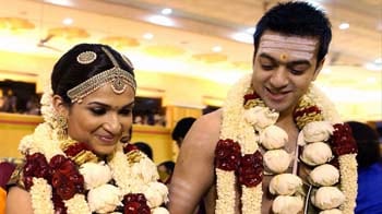 Videos : शादी में बाबुल बने रजनीकांत