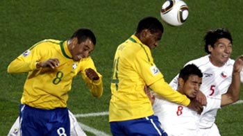 Mighty Brazil shred Chile 3-0