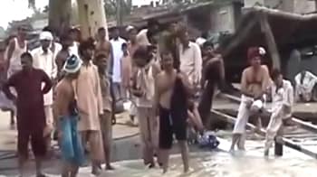 Video : Pakistan floods: Death toll rises amid devastation