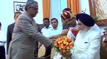 Video : Tamil Nadu: Top babu becomes RTI chief overnight