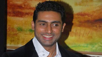 Video : Tiger Campaign: Abhishek Bachchan donates Rs 14 lakh