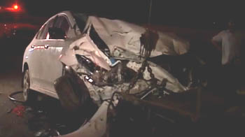 Car runs over labourers in Delhi, 4 killed