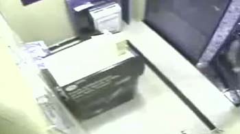 बचके रहना रे बाबा