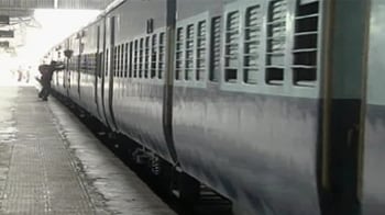 Videos : सिर्फ आठ मिनट में धुल जाएगी पूरी ट्रेन