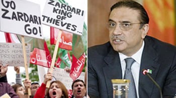Shoe hurled at Zardari in Britain
