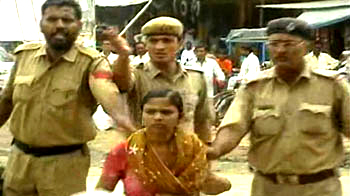 लड़कियों पर हरियाणा पुलिस की दरिंदगी