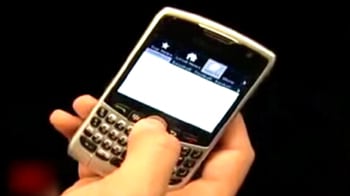 Video : BlackBerry agrees to give access to Messenger