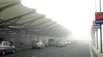 Video : Fog impact: Govt allows flight movement in reduced visibility