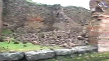 Video : Pompeii: Walls collapse at the 2,000-year-old site