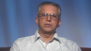 Security panel meets in Delhi, Home Secretary to visit Srinagar