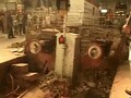 Videos : दीवार से टकराई लोकल ट्रेन, 5 घायल