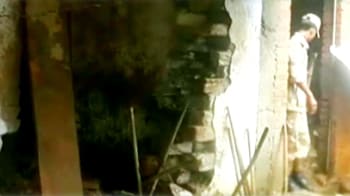 Videos : स्कूल पर मौत बनकर गिरी थी चट्टान