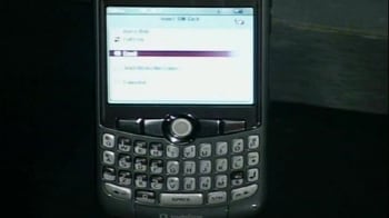 Video : Govt's Aug 31 deadline for BlackBerry services