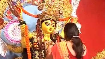 Video : Kolkata celebrates 'Durga Pujo'
