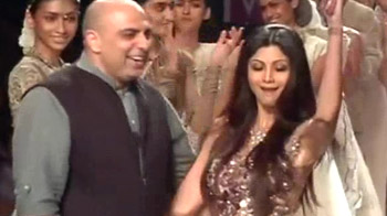 Shilpa saunters on the ramp