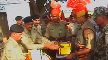 Diwali celebrations at Indo-Pak border