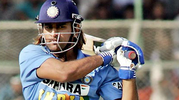 Play well, money will follow: Dhoni