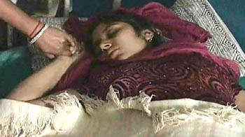 जिंदगी से जंग लड़ रही है नीलम