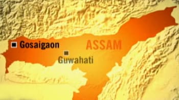 Video : Assam: Blast on rail track derails 6 bogies
