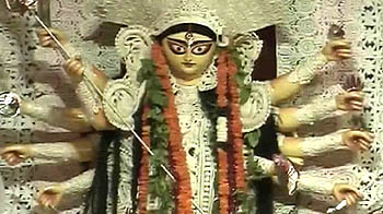 दिल्ली में भी दुर्गा पूजा का जश्न दिल्ली में भी दुर्गा पूजा का जश्न