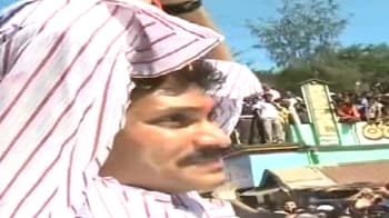 Video : Congress takes on Jagan, organises own yatra