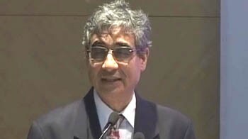 SBI keeps base rate at 7.5%