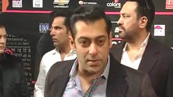 Video : Salman performs at Global Indian Music Awards