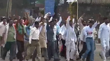 Protests for Mayawati to give in, new rehabilitation policy for UP farmers