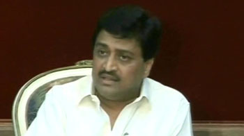 Ashok Chavan offers to resign over Adarsh scam