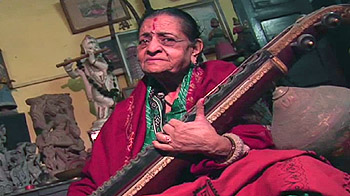 पूर्व रीडर तारा बालगोपाल हुई बेबस