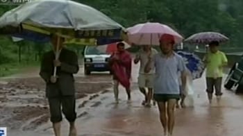 Video : Flooding in China forces 94,000 people to flee