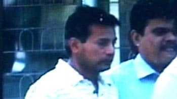 Video : Abu Salem attacked by Dawood men in Mumbai jail