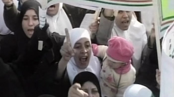 French Parliament approves ban on burqa