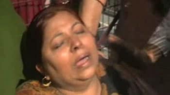 Video : दिल्ली में दिनदहाड़े युवक की हत्या