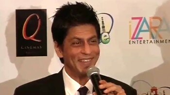 Video : SRK wishes Lata<i>ji</i> on her 81st birthday