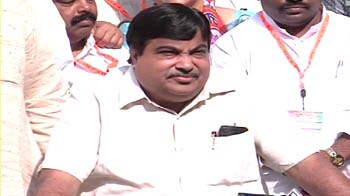 Video : BJP ups the ante against Ashok Chavan