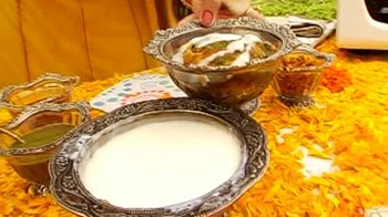 दिवाली पर खट्टा-मीठा मुकाबला