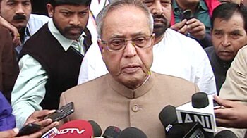 Video : Parliament stand-off: Pranab's meeting ends without compromise