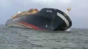 Video : Oil spill off Mumbai coast, grounded ship sinking