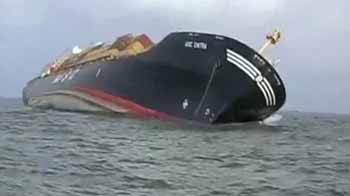 Oil spill off Mumbai coast, grounded ship sinking
