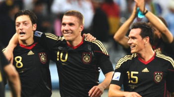 Germany thrash Argentina to reach semis