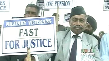 फौजियों का मेडल छीनकर मानोगे?