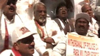 Telangana protest: Andhra Govt drops all cases