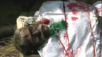 किसान कर रहे आत्महत्या