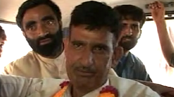 Omar shoe-attacker goes from contrition to defiance